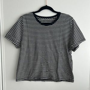 Everlane black and white stripe t-shirt. Like new. Size L.